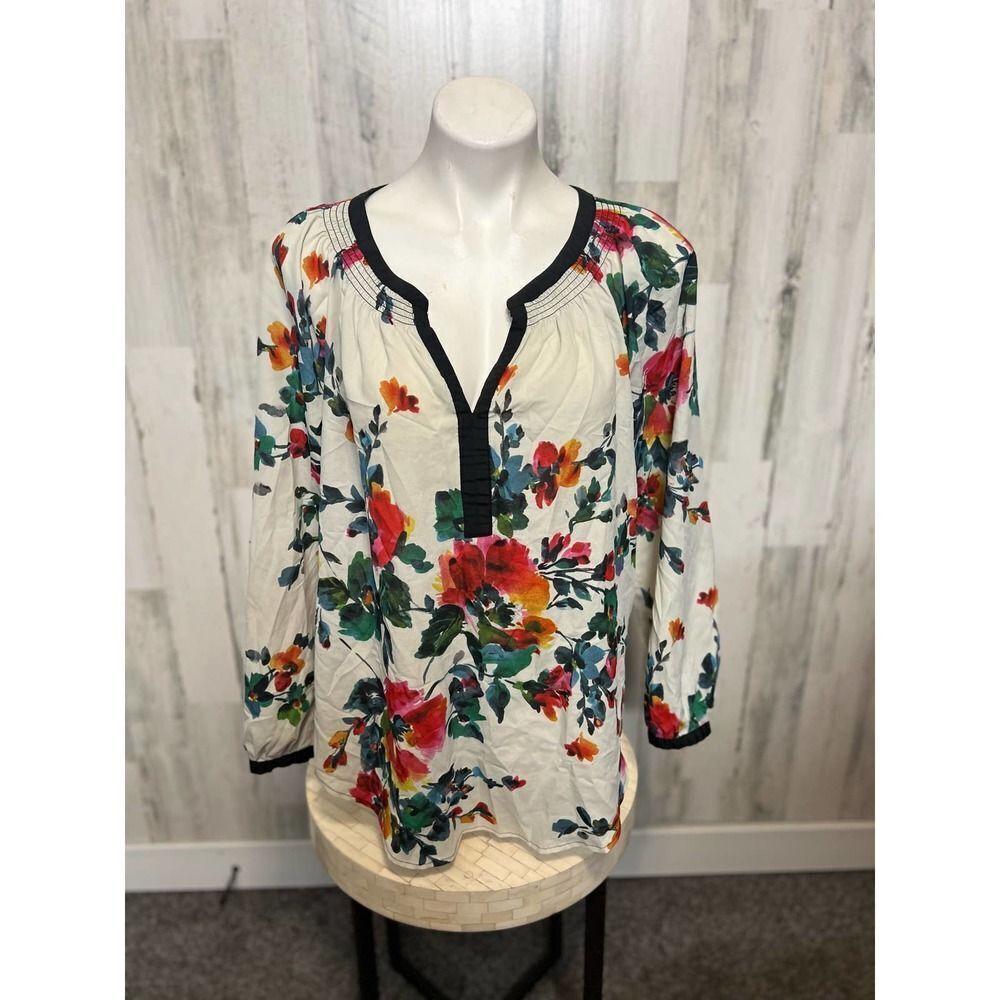 Black Rainn Floral blouse size large